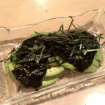 渡邉  - 料理写真:アボカドと海苔の佃煮が、合う