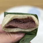 Koshinoyuki Honpo Yamato Ya Eki Biru Cocolo Nagao Ka Echigo No Ren Gai - 內餡是細緻的紅豆沙