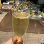 キャトルラパン - 酔ってしまいそう、君たちに(๑>◡<๑)