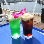 カフェ&ダイニング ヘミングウェイ - メロンソーダフロート・コーラフロート