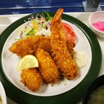 札幌市交通局本局食堂 - ミックスフライ　アップ