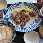 Toukyou Yomiuri Kantori Kurabu - 牛タン麦とろ膳　刺し身付き