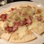 Risuto - チーズたっぷりピザ