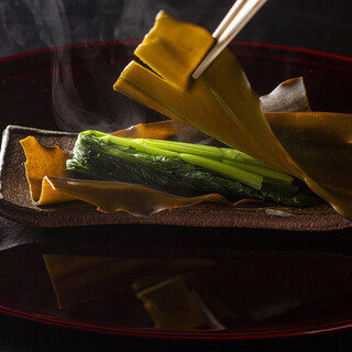 素材本来の持ち味を生かす職人技