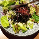 個室完備 海鮮と産地鶏の炭火焼 鶏菜 - 鶏菜のチョレギサラダ