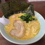 横浜家系ラーメン 魂心家 - ラーメン（醤油）