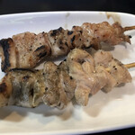 丸十 - シロとテッポウ　食べ比べてみた