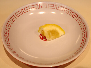Noutenhanten - 別皿のレモン