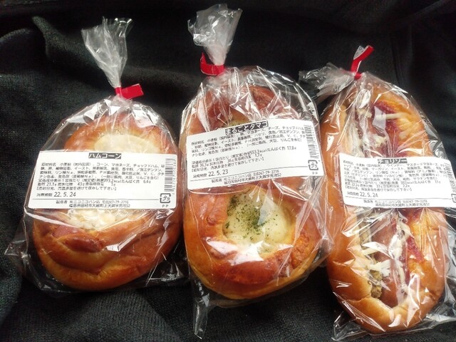 ニコニコパン店 - 大越（パン）の写真