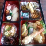 松寿し - 豪華なお弁当