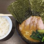 ラーメン 杉田家 千葉駅前店 - 