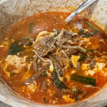 A5仙台牛焼肉 肉豊作 神田駅前店 - カルビスープ　　¥690