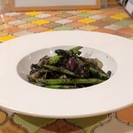 トリワイン ＰＩＫＯＳＨＨＨＵ - ホタルイカとアスパラのファルファッレ イカスミソース