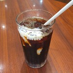 ドトールコーヒーショップ - ドリンク写真:クリームがアイスコーヒーにユックリ溶けているのを見ると、心が落ち着きます。