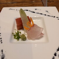 暗闇坂宮下 丸の内店 - 造り