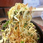 お好み焼き レイ - 麺（具混じり）