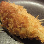 Oosaka Kushikatsu Tentekomai - 【春の季節串】「筍」 ：生筍を一度煮てから串かつにして、
                特選醤油と山椒をふってあります♪
                