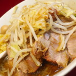 ラーメン二郎 - ラーメン半分＋ショウガ半分