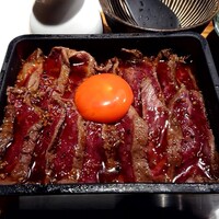 焼肉㐂舌 南船場 - ステーキ重のアップ
