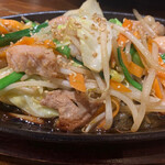 魚六 - ホルモン