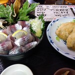 福浦漁港 みなと食堂 - アジたっぷり!アジ丼