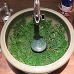 馳走なかむら - 化粧室の洗面ボウル