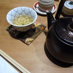 谷屋 - お茶もｾｯﾄされ・・・♪