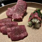 北海道焼肉 北うし - ・3週間熟成知床和牛ハラミ
      ・3週間熟成知床和牛タンのタン元の厚切り
      ・ネギ巻き