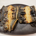 鰻はし本 - 横山さんのうなぎ2年もの大ヒネひと口白焼串