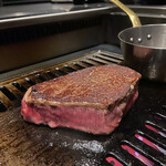 北海道焼肉 北うし - 3週間熟成知床和牛シャトーブリアン