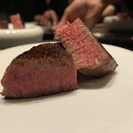 北海道焼肉 北うし - 3週間熟成知床和牛シャトーブリアン