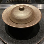 北海道焼肉 北うし - 雲丹ジュンサイ
      〜治療した雲丹〜