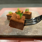 カーサ・デル・チーボ - 銀の鴨 レバームースのパヴェ仕立