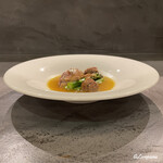 カーサ・デル・チーボ - フランス鳩とグリーンアスパラのフリカッセ