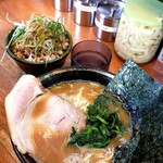 ラーメン 末廣家 - ラーメン（硬め薄め少なめ）