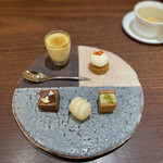 アシェットデセール 未完 - 