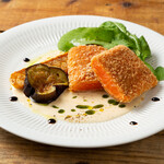 Rare Atlantic salmon cutlet ~vin blanc sauce~