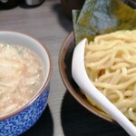 めん屋 桔梗  - つけ麺(普通) 880円