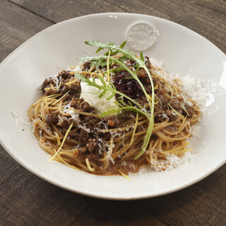 restaurant limited menu items such as the luxurious “Kobe Beef Bolognese” are available.
