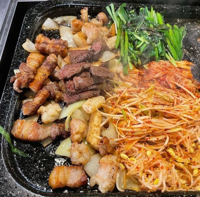 韓国焼肉専門店 ヤキバンザイのご予約 - 新大久保/韓国料理 | 食べログ