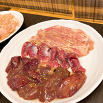 鶏の焼肉 ピリ辛鶏 - 