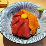 鮨仙酢 本店 大阪駅前 - ハーフ＆ハーフ丼1,078円。