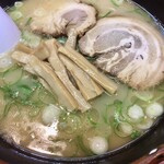 豚とん - ラーメン