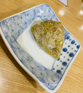 Sobadokoro Yamato - 「あげ玉のおにぎり」165円税込み♫ 絶品であります(●´ω｀●)