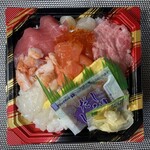 ベルク - 八種の具材の海鮮丼　４３０円　(2022/04)