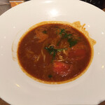 真っ赤ならーめん とまこ - とまとカレーラーメン