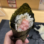 晶 - 202205  中落ち鮪の手巻き