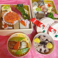 京料理・鰻 美濃吉 阪急うめだ本店 - 豪華な母の日のお重