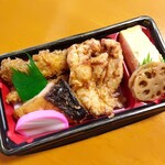 料理とお酒 まさ - 「ちょっとしたおかず盛合せ」650円