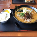 羅妃焚 新道店 - こってり味噌ラーメン、小ライスサービス